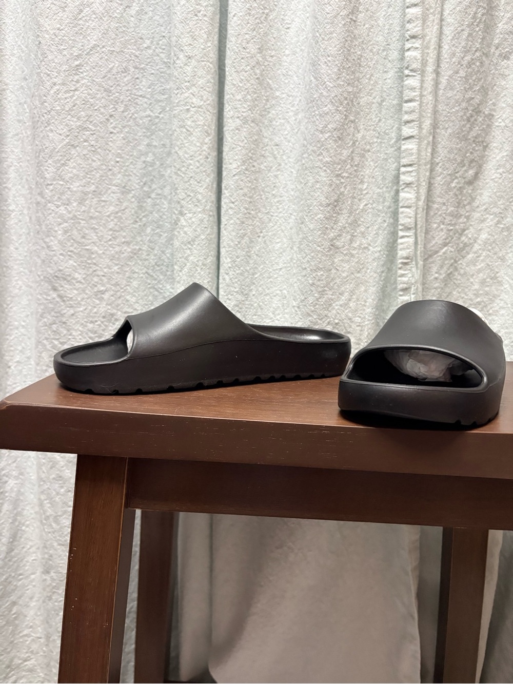 Women’s Black Slide Sandals - Maximum Comfort
